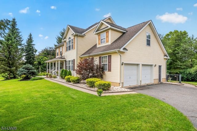33 Summit Rd, Green Twp., NJ 07821