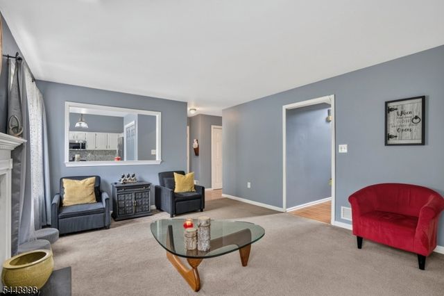 33 Summit Rd, Green Twp., NJ 07821