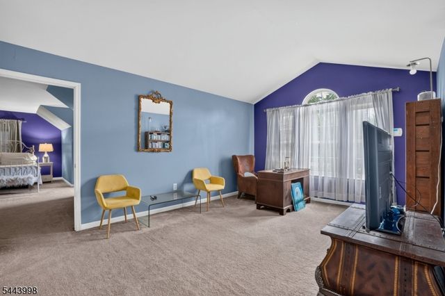 33 Summit Rd, Green Twp., NJ 07821