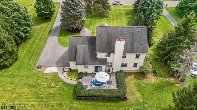 33 Summit Rd, Green Twp., NJ 07821