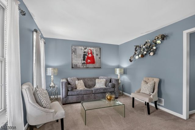 33 Summit Rd, Green Twp., NJ 07821