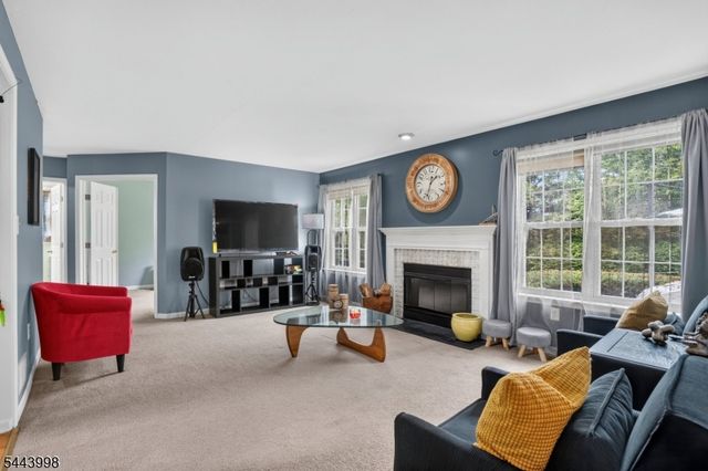 33 Summit Rd, Green Twp., NJ 07821