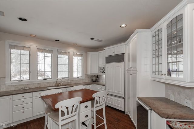 26 Haskell Drive, Bratenahl, OH 44108