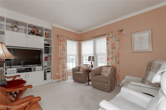 26 Haskell Drive, Bratenahl, OH 44108