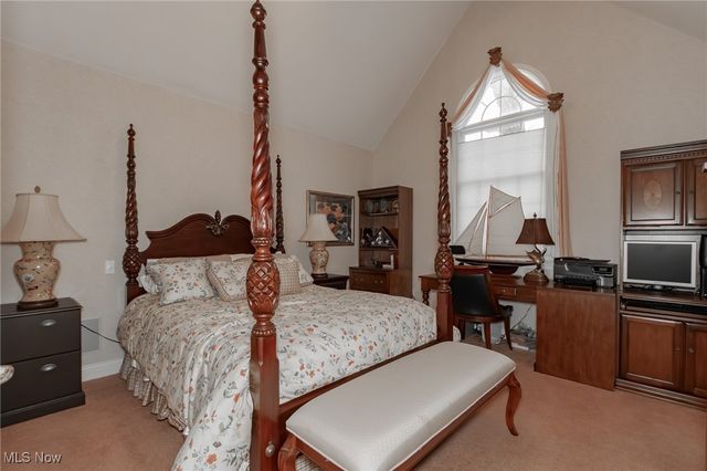 26 Haskell Drive, Bratenahl, OH 44108