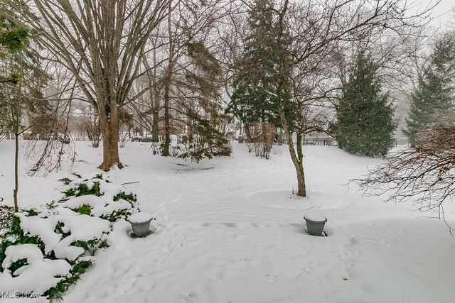 26 Haskell Drive, Bratenahl, OH 44108