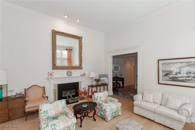 26 Haskell Drive, Bratenahl, OH 44108