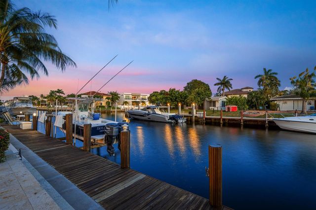2760 NE 51st Street, Lighthouse Point, FL 33064