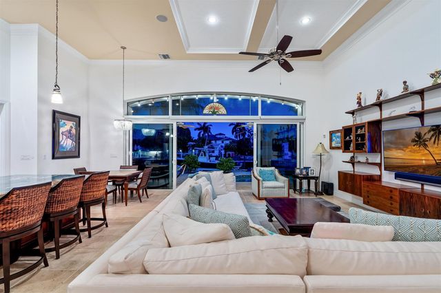 2760 NE 51st Street, Lighthouse Point, FL 33064