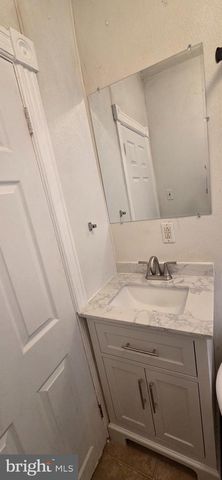 143 GRAND ST, Trenton, NJ 08611