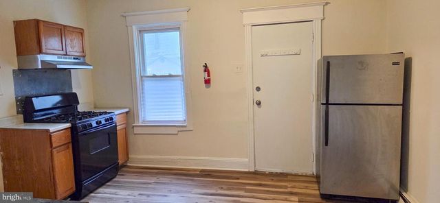 143 GRAND ST, Trenton, NJ 08611