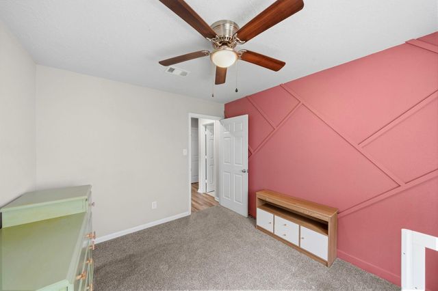 7235 Sonnet Glen Lane, Houston, TX 77095