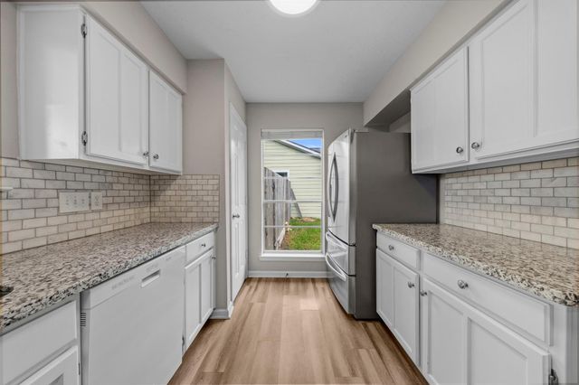 7235 Sonnet Glen Lane, Houston, TX 77095