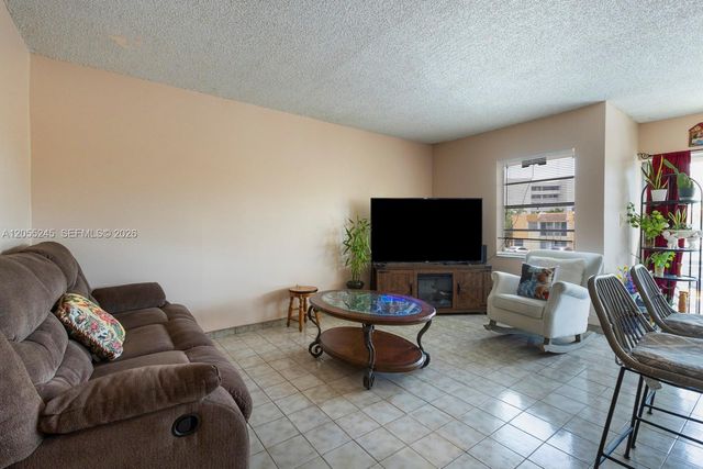 9350 W Flagler Street 208B, Miami, FL 33174