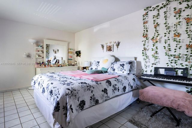 9350 W Flagler Street 208B, Miami, FL 33174