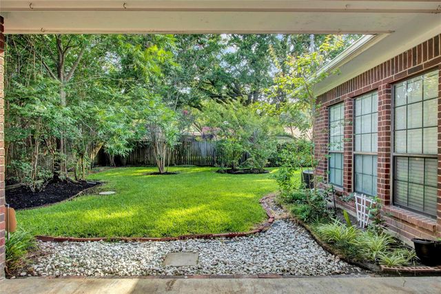 611 N Hickory Street, Tomball, TX 77375