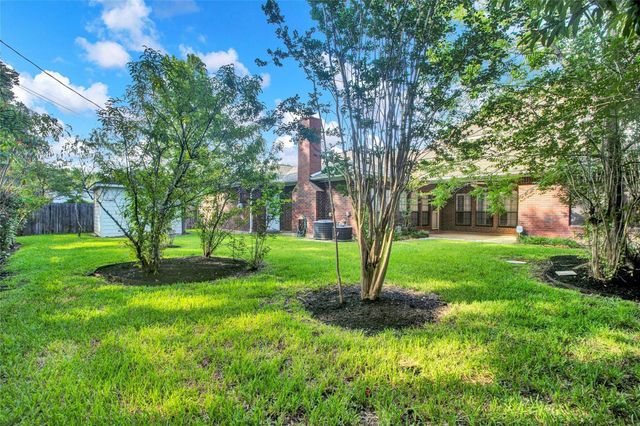 611 N Hickory Street, Tomball, TX 77375