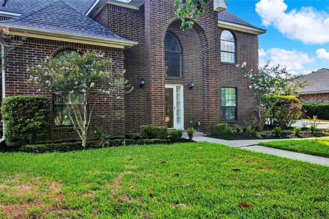 611 N Hickory Street, Tomball, TX 77375