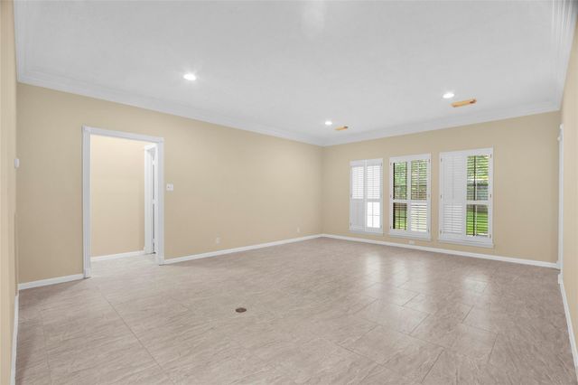 611 N Hickory Street, Tomball, TX 77375