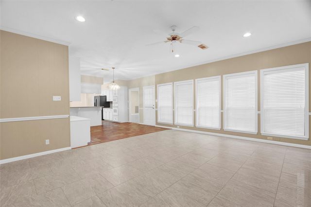 611 N Hickory Street, Tomball, TX 77375