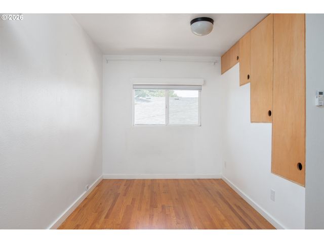 6204 Ne WILLOW St, Portland, OR 97213
