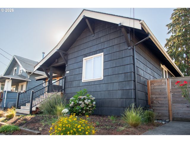6204 Ne WILLOW St, Portland, OR 97213