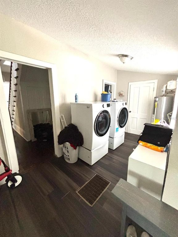 Image 16 of property listing at 306 MURRAY STREET, New Smyrna Beach, FL 32168