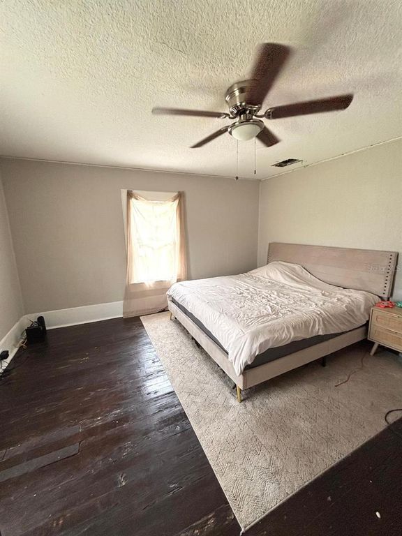 Image 23 of property listing at 306 MURRAY STREET, New Smyrna Beach, FL 32168