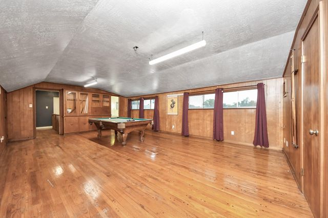 5001 Glenhaven Drive, Baytown, TX 77521