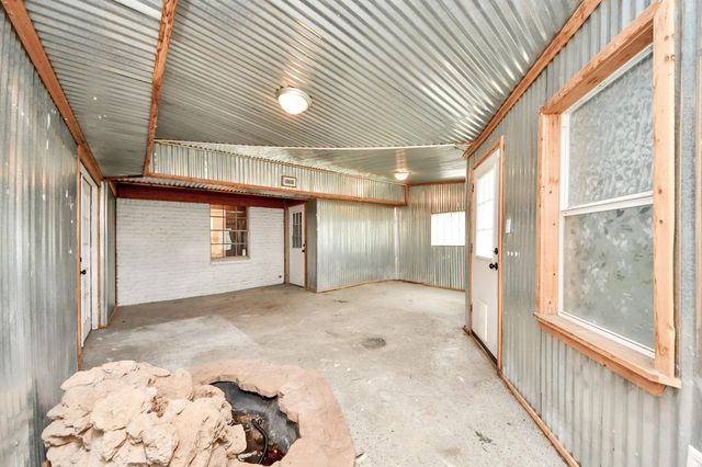 5001 Glenhaven Drive, Baytown, TX 77521
