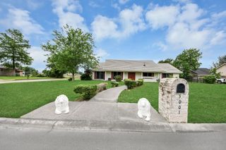 5001 Glenhaven Drive, Baytown, TX 77521