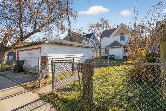 2010 16th STREET, Racine, WI 53403