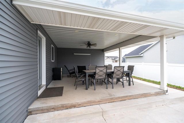 N9332 MULHOLLAND LANE, Appleton, WI 54915
