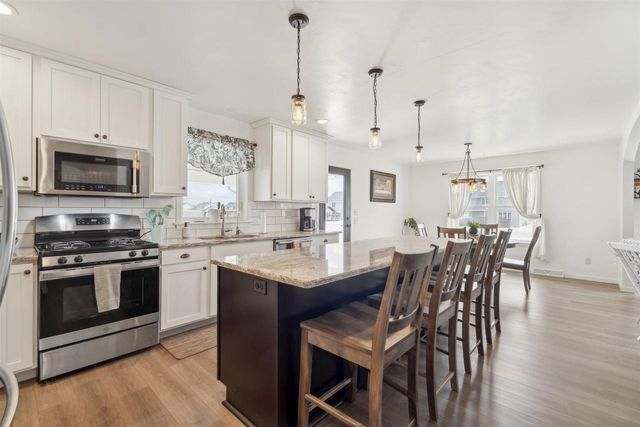 N9332 MULHOLLAND LANE, Appleton, WI 54915