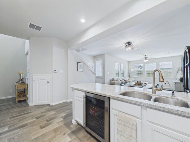 5530 Clarendon Hills Court, Pasadena, TX 77505