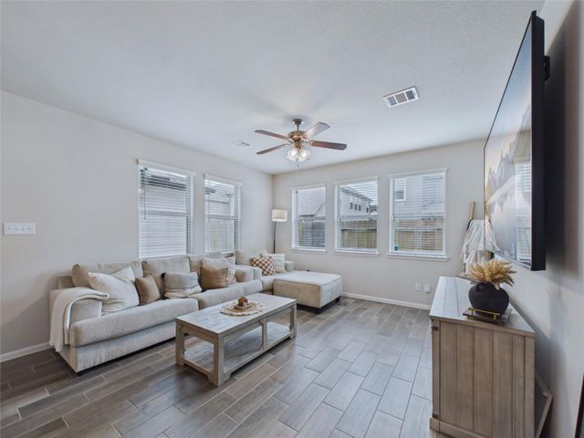 5530 Clarendon Hills Court, Pasadena, TX 77505