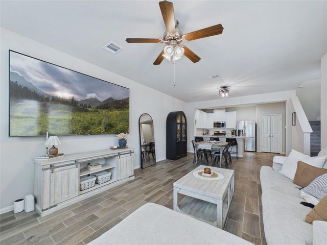 5530 Clarendon Hills Court, Pasadena, TX 77505