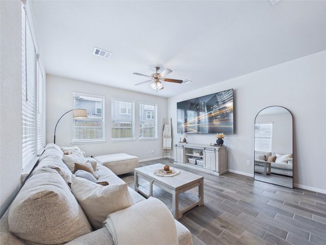 5530 Clarendon Hills Court, Pasadena, TX 77505