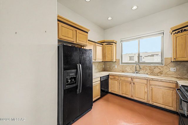 7411 E Poinciana Place, Tucson, AZ 85730