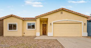 7411 E Poinciana Place, Tucson, AZ 85730