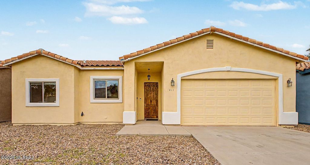 7411 E Poinciana Place, Tucson, AZ 85730