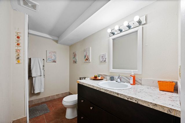 3129 S Pinecrest St, Wichita, KS 67210