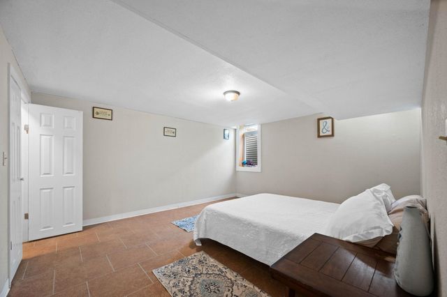 3129 S Pinecrest St, Wichita, KS 67210