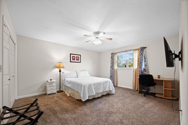 3129 S Pinecrest St, Wichita, KS 67210