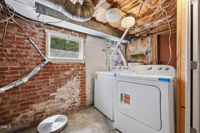 540 W Chisholm Street, Sanford, NC 27330