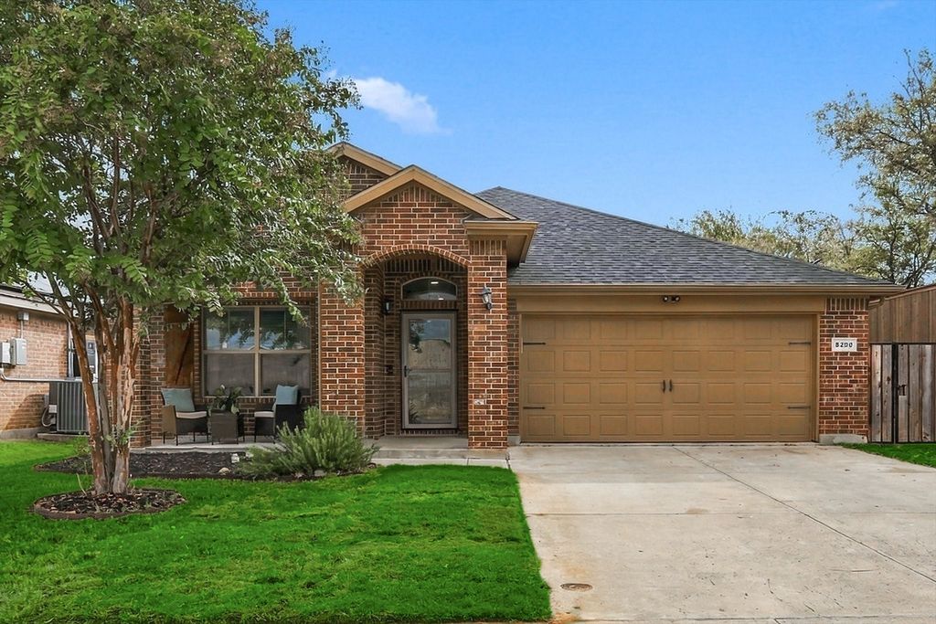 8200 Spotted Doe Drive, Fort Worth, TX 76179 — photo 3