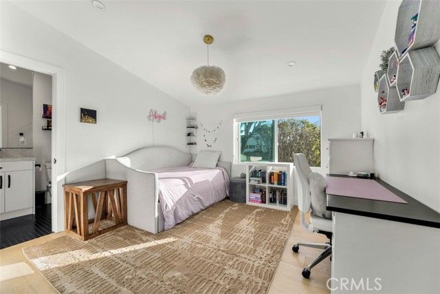 2111 Vista Entrada, Newport Beach, CA 92660