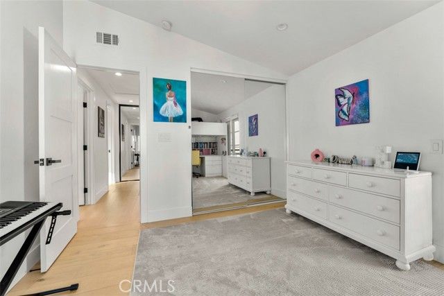 2111 Vista Entrada, Newport Beach, CA 92660