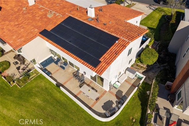 2111 Vista Entrada, Newport Beach, CA 92660