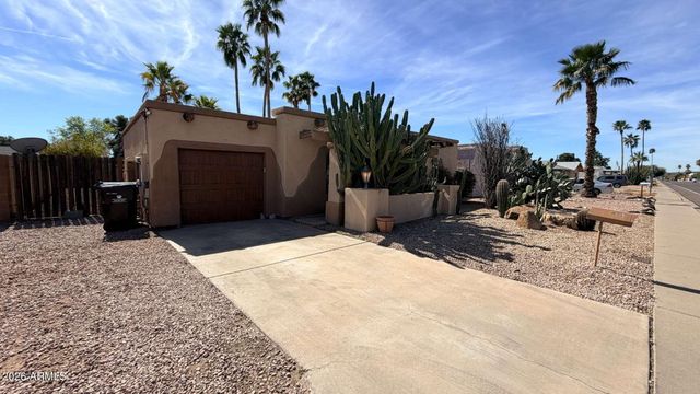3809 E Sweetwater Avenue, Phoenix, AZ 85032